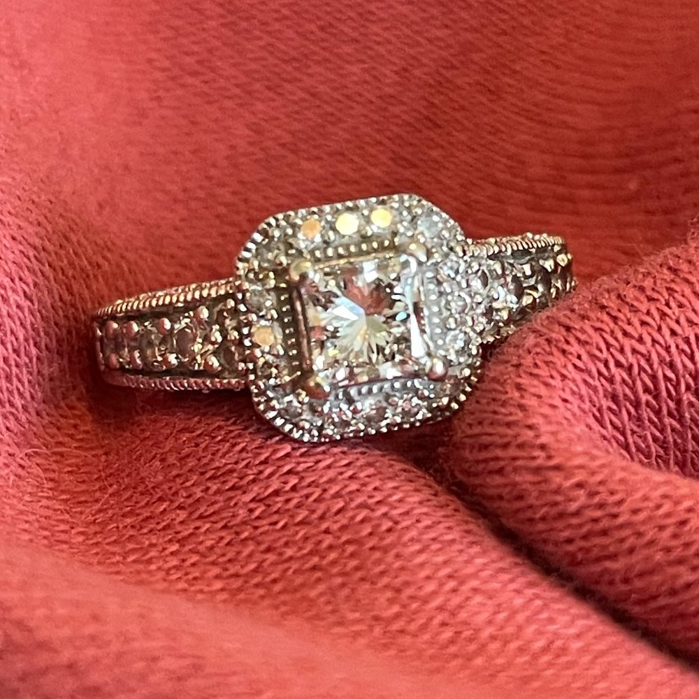 Ring - Picture 2 of 3